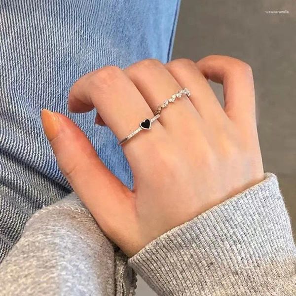 Cluster Ringe 2 stücke Metall Schwarz Für Frauen Liebe Herz Tropf Öl Ring frauen Einfache Design Kaltes Licht Luxus Zeigefinger Cool