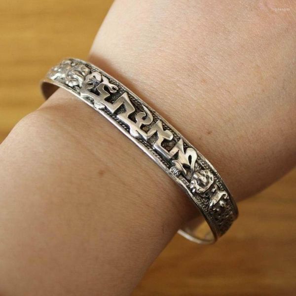 Armreif BR491 Tibetisches Silber Sechs Worte Mantra Dorje 10mm Open Back Adjstable Handmade Nepal Jewelry