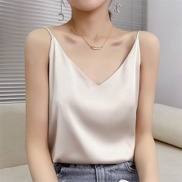 Camisoles Tanks Sommer glänzend V-Ausschnitt Frauen Satin Seide Harajuku T-Shirt ärmellos Mode echte Seide Frau T-Shirt Top lässig weiblich Luxus sexy 230421