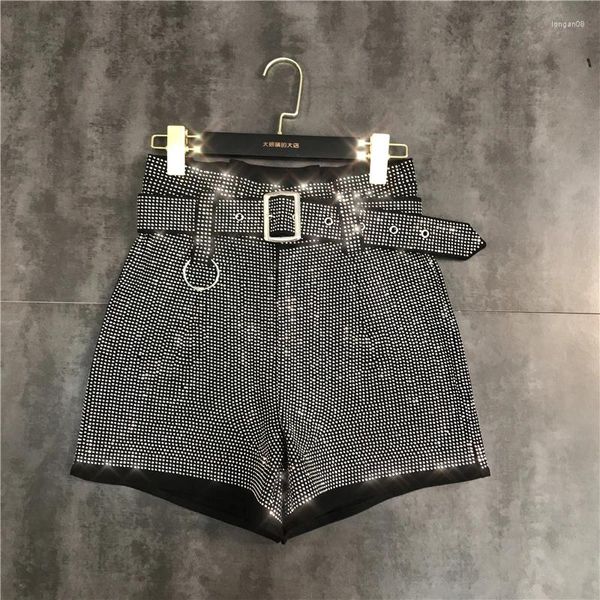 Damenhosen von hoher Qualität mit dem gleichen Stil, Herbstmode, glänzender Gürtel, schwere Industrie, vielseitige Shorts