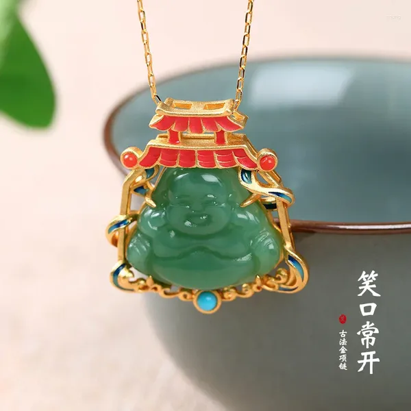 Anhänger Halsketten Antike vergoldete Maitreya Buddha Nachahmung Hetian Jade Retro Minderheit Design Leichte Luxus Halskette Für Frauen