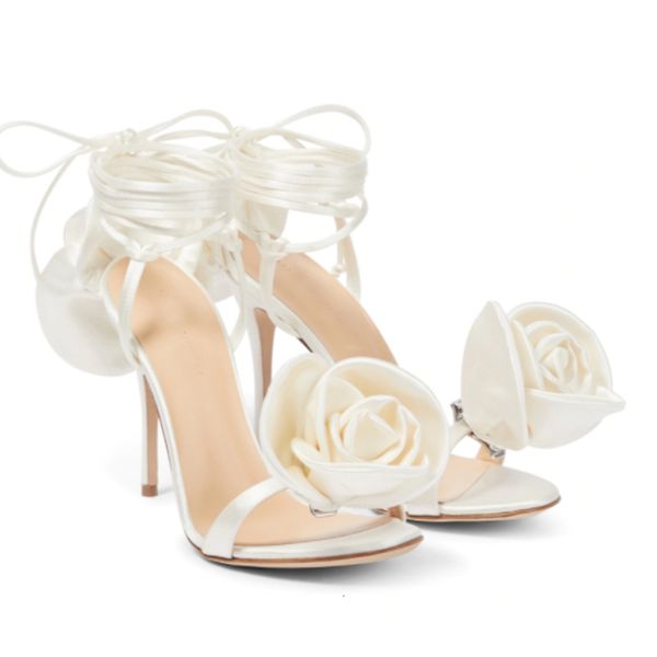 Свадебные сандалии Свадебные атласные цветочные кружевные летние сексуальные тонкие высокие каблуки римские женские туфли красные белые большие размеры 3445 230421