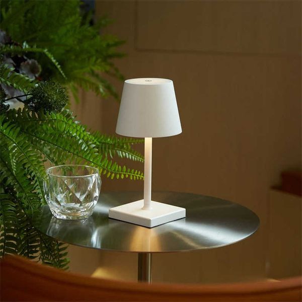 Lâmpadas LED LED sem fio Mini Pro Table Lamp com bateria recarregável USB para sala de jantar de restaurante AA230421