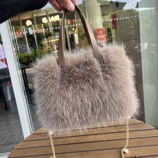 Nova queda e inverno saco de reboque de lã estilo de inverno bolsa de ombro designer saco de cabelo Cony bolsa de ombro feminina mulheres couro crossbody bolsas cosméticas