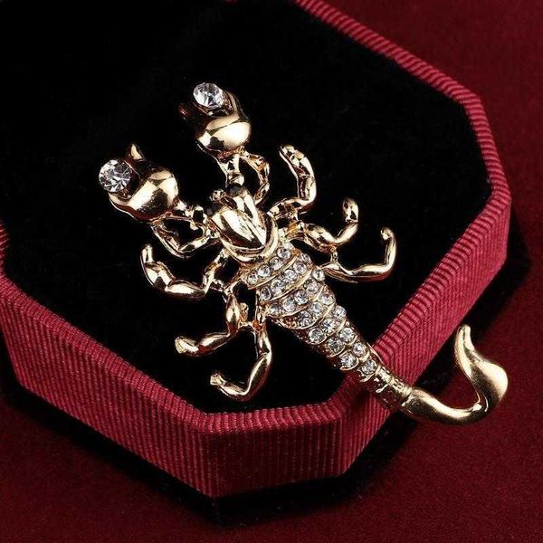 Pinos broches jóias de moda de moda por atacado broche de broche vívido escorpião shinestone colar broches Decoração de vestido z0421