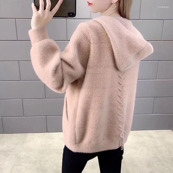 Casacos curtos de pele de ovelha artificial femininos com capuz 2023 luxo eco rosa jaqueta promoção roupas e ofertas