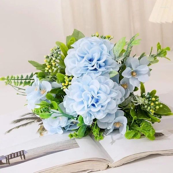 Flores decorativas Simulação de noiva de noiva Tênis de seda tênis crisântemos