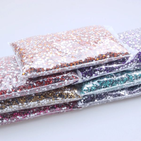 Decorazioni per unghie 5mm 30000 pezzi Strass in resina Flatback Colori normali Molti colori Scegli Colla rotonda su diamanti Decorazioni per unghie fai da te 231121