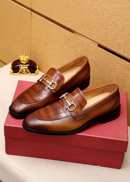 2023 Men Couro Genuíno Sapatos de Escritório Estilo Terno Marca Designer Casamento Casual Negócios Sapatilhas Clássico Slip On Mocassins Tamanho 38-47