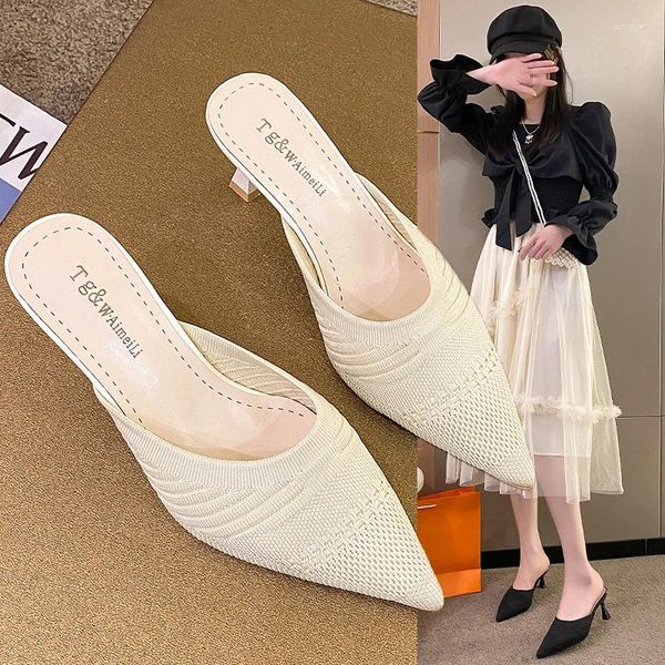 Pantofole 2024 Scarpe estive da donna in mesh per ciabatte a punta elastiche lavorate a maglia alla moda Muli beige con tacco alto