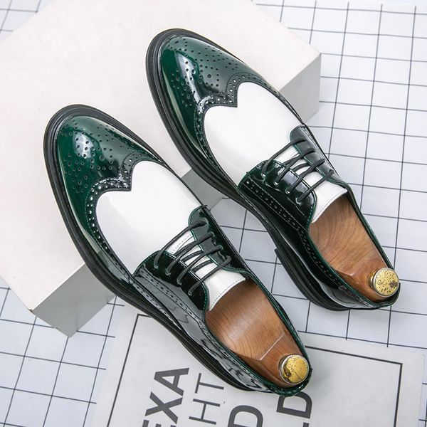 Oxford Flat Herren Kleid Brogues Schnürmänner Weiß und grüne handgefertigte lässige Leder Britische formelle Plattform 2 16 Hmade