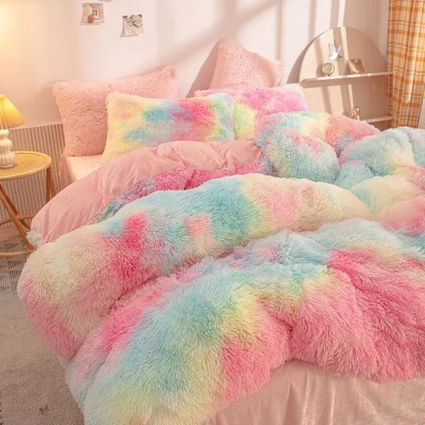 Set di biancheria da letto di lusso 4 pezzi Super Shaggy morbido pile di corallo caldo e accogliente set di biancheria da letto copripiumino in velluto di visone set copripiumino copriletto coperta 231122