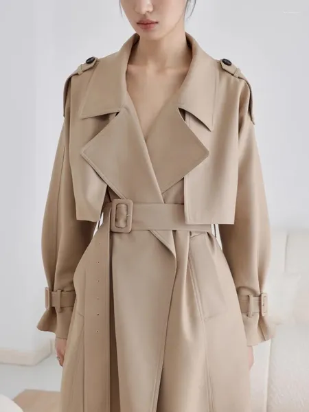 Trench da donna Cappotto kaki minimalista per le donne in autunno e inverno Sensazione di fascia alta Risvolto Cravatta Casual Drappeggiato Giacca in vita