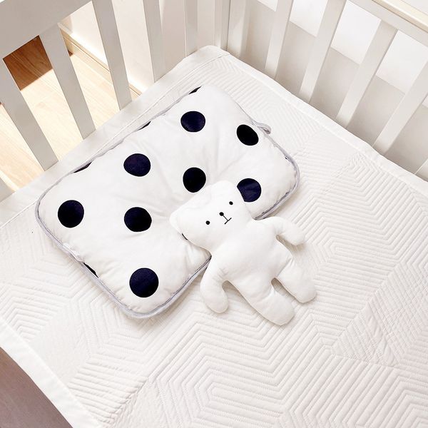 Cuscini nati Infant Toddlers Cuscino per bambini per dormire Cotone Cartoon Stampa Super Soft Piccoli cuscini Lavabili Cuscini per bambini Biancheria da letto 230422