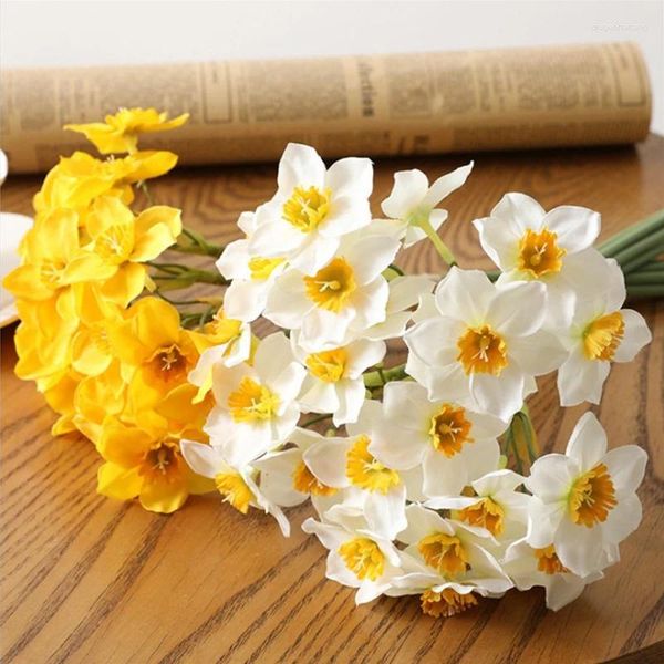 Flores decorativas YOMDID 6 unidades / grupo branco / amarelo buquê de flores de narciso artificial para casa decoração de mesa floral festa de casamento falso