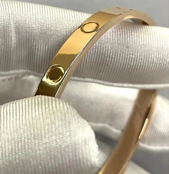 Bracciale a vite di design Bracciale gioiello di lusso di lusso Braggango alla moda 18k oro in oro titanio in acciaio diamante per donne braccialetti di uomini argento classico designer gioielleria ee