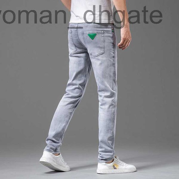 Мужские джинсы дизайнер Новый светло -серый тонкие горячие бриллианты мужские джинсы Slim Fit Elastic Pants Fashion Trend B42C