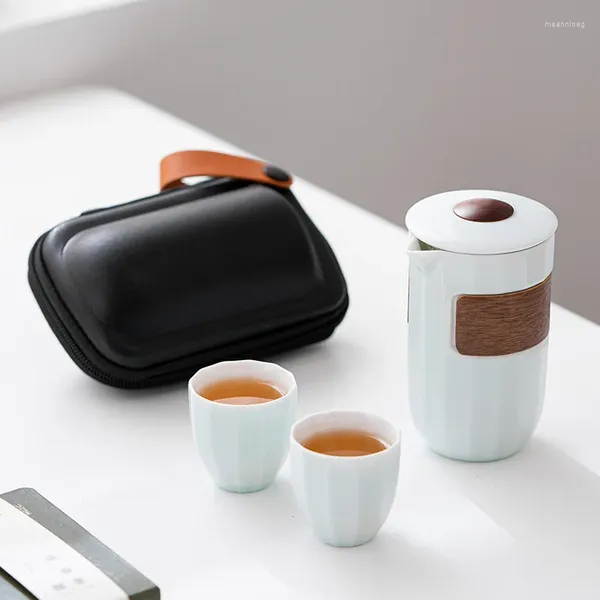 Conjuntos de chá Conjunto de chá de viagem rápido um pote para compor três xícaras de mablack cerâmica carro portátil armazenamento pequeno saco ao ar livre t