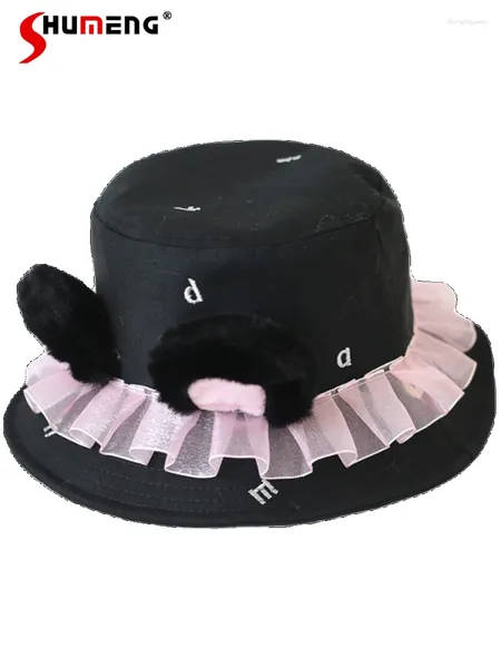 Berets Y2K Sweet Sunshade Black Pink Bear Bucket Hats für Frauen Frühling und Herbst Original handgemachte Halloween Dopamin Beast Ohrkappen