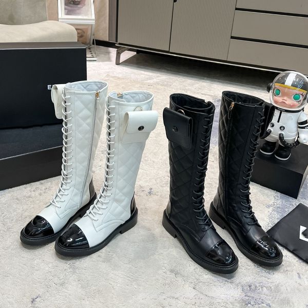 Designer-Kniestiefel für Damen 2023 Stilvolle neue Doc Martens All-Match-Lederstiefel mit Taschenanhänger Klobige Ritterstiefel im englischen Stil