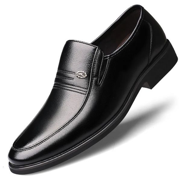 Модельные туфли Мужские модные повседневные деловые туфли с острым носком Коричневые черные кожаные оксфорды Zapatos De Hombre 231121