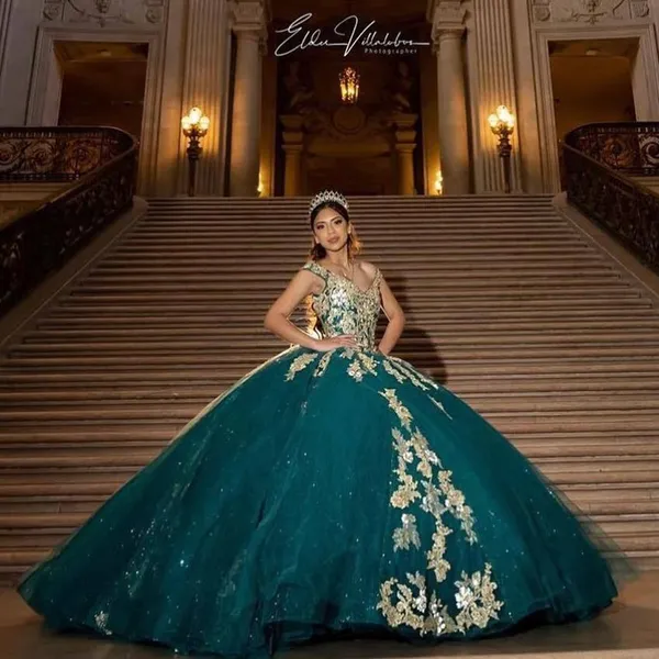 Mexikanische Grüne Quinceanera-Kleider 2024 Schulterfrei mit Goldapplikationen Vestidos De Xv 15 Anos Kostüm Fotoshooting