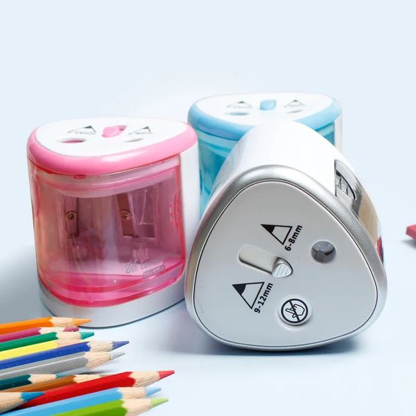 Bleistiftspitzer, batteriebetriebener elektrischer Bleistiftspitzer mit 2 Löchern, 6–8 mm und 9–12 mm, automatische Stoppfunktion, Schulbedarf für Schüler, 231121