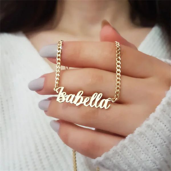 Collane con ciondolo Collana con nome personalizzato Ciondolo personalizzato Acciaio inossidabile Oro 5mm Collane a catena cubana per donna Uomo Gioielli con lettera personalizzata 231121