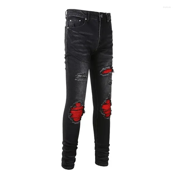 Herrenjeans 2024 Arrival Aged Black Streetwear Distressed Skinny Stretch Destroyed Holes Red Bandana Ribs Patches Ripped