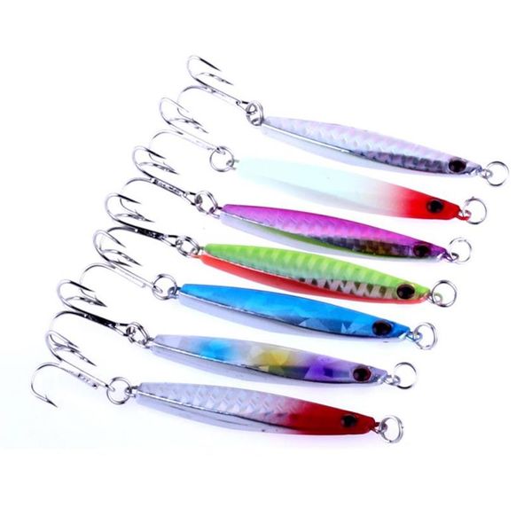 Hengjia jigging chumbo peixe 14g 6cm metal gabarito isca de pesca 7 cores metal wobbler com penas ganchos artificial duro bait2509