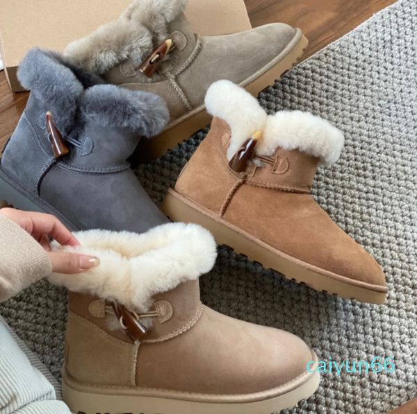 Botas femininas de lã de pele de carneiro triplo duplo um chifre alternar fechamento sapatos de inverno camurça shearling topo derramamento bota curta gêmeo