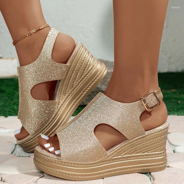 Sapatos de vestido Gold Glitter Wedge Heel Sandálias Mulheres Verão 2023 Gótico Plataforma Chunky Sandalias Mujer Corte Grosso Bottom Mulher Romana