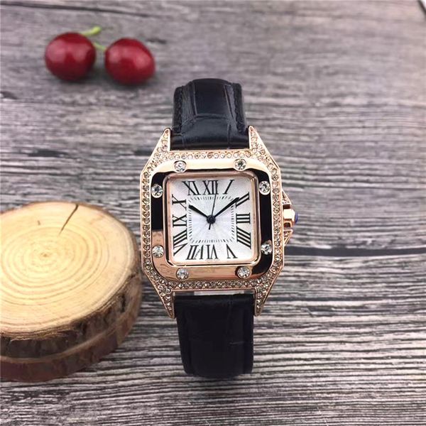 Mulheres de alta qualidade relógios diamantes 32mm Caixa de couro Fashon Ratesse Quartz Movement Lifestyle Analog Lady Clock D283G
