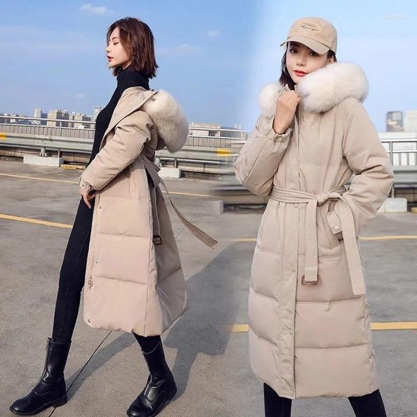 Casacos de trincheira femininos 2024 casaco de inverno parkas decote de pele com capuz algodão acolchoado longo coreano solto quente bege preto outerwear feminino
