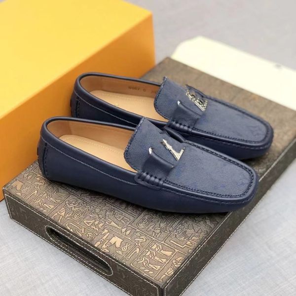 Sürücü Moccasin Erkekler Tasarımcı Sürüş Ayakkabı Velvet Orijinal Deri Kayma Elbise Ayakkabıları Erkekler Loafer Rahat Ayakkabı Renkli Kauçuk Padleri Dantel İpuçları 38-46 08