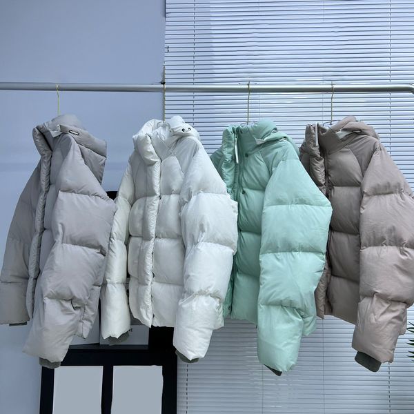 Piumino di design da donna di alta qualità Cappotti caldi invernali Oche canadesi Lettera casuale Ricamo Moda invernale all'aperto Per uomo Capsula bianca Parka A113