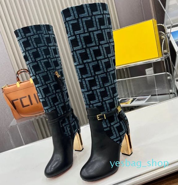 Novas botas de joelho em lona jacquard bloco decoração com fivela de salto bota alta moderna com detalhes recortados e metal dourado sapatos com meio zíper lateral tamanhos