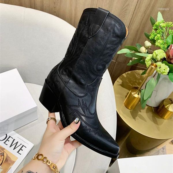 Botas 2023 Mulheres clássicas de salto alto pontual de couro genuíno Black Black confortável Womens Short Plus Size Booties 35-41