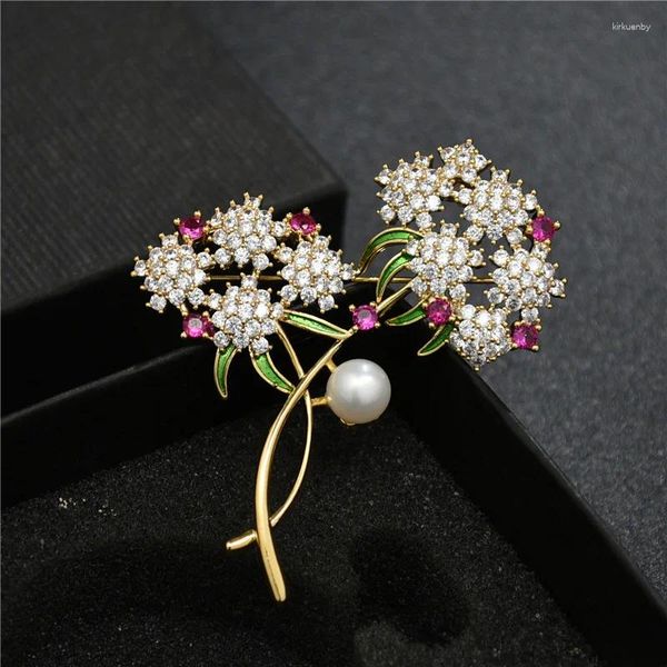 Broşlar lüks güzel zirkonias çiçek pimleri kadın mücevher tatlı su inci broş düğün buket pimi brosche femme bijoux