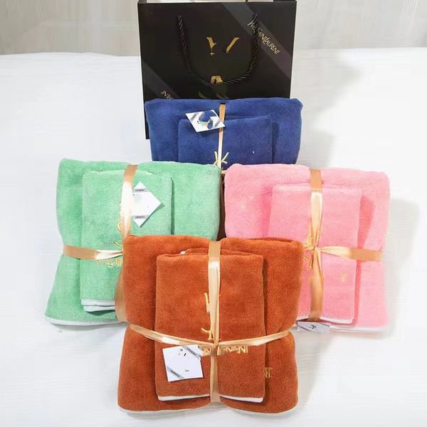 Designer-Badetuch-Set Korallen Samt Mode Handtücher Gesicht Handtücher Luxus wärmer Badezimmer Wrap Unisex Waschlappen Y Strandtücher Sets Tasche zum Verkauf
