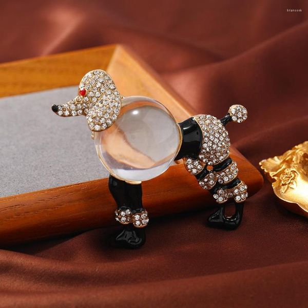 Spille Creative Women Resin Dog Full Crystal Spille squisite Animali di alta qualità Lusso Lucido Boutique Distintivi Spilla regalo