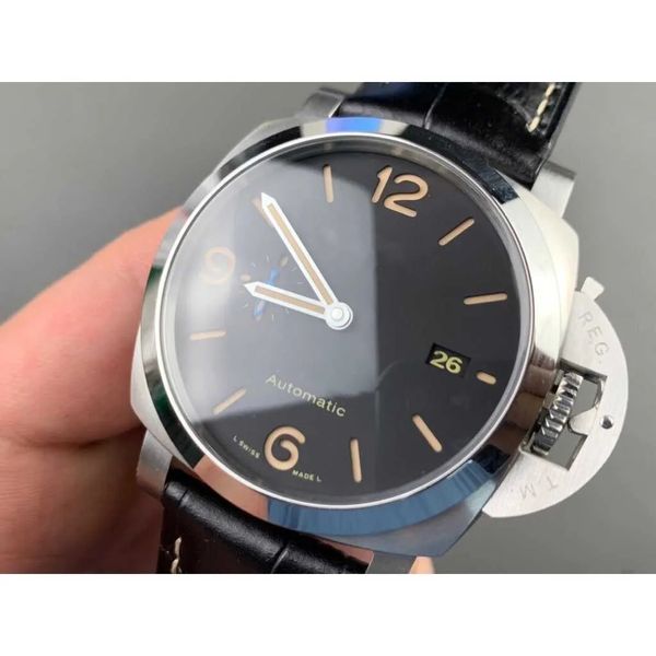 Luxury Watch Mens Designer Uhren Qualität Vollautomatische Bewegung Größe 47mm Kaufweißgurt Business Armbandwatch Mens Montre de Luxe Montre Homme Diamond Watch