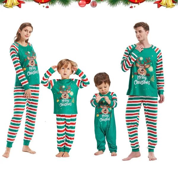 Abiti coordinati per la famiglia 2024 Pigiama natalizio Set Lettera Stampa Abito natalizio Padre Madre Bambino Cervo TopStripe Pantaloni Jammies Baby Pagliaccetto 231122