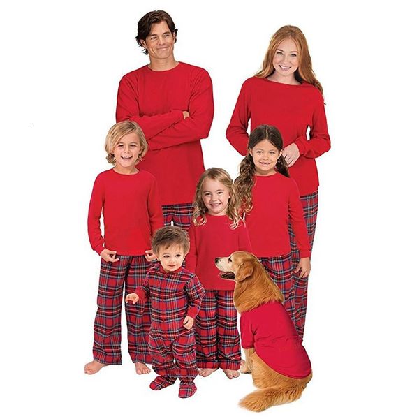 Família combinando roupas pijamas de natal conjunto mãe e filha roupas vermelho t camisa topos calças xadrez pai crianças bebê olhar 231122