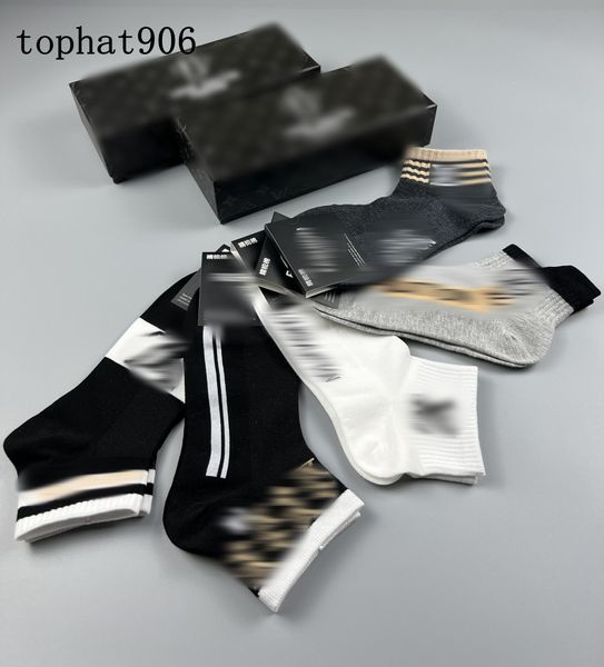 2023 Autumn Women Women Modern Sports Borderys Sock Moda Classic Design Meias