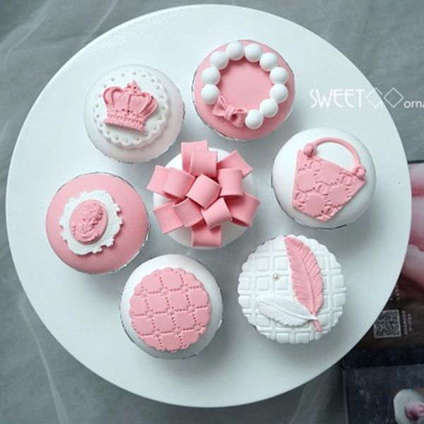 Baking moldes sweetgo cupcake artificial rosa Fake Fondant Cake Decorações de argila de argila Meninas de meninas/ Showcase Showcase/ Baking Lover 230421