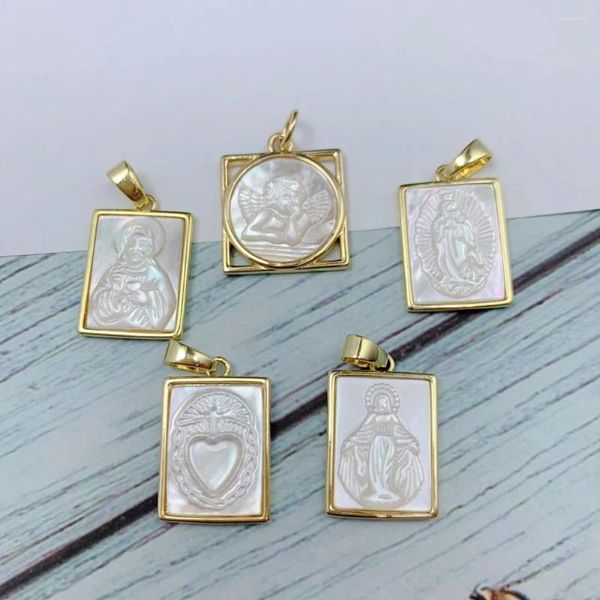 Collane con ciondolo Sacra Vergine Maria Guadalupe Pendenti con amuleto di Gesù Ciondoli con angeli di conchiglie di mare naturali per la realizzazione di gioielli, collane, bracciali