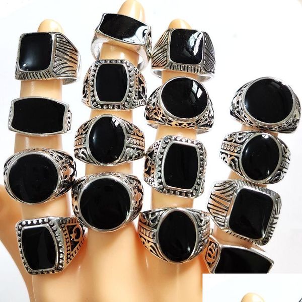 Solitaire Ring Großhandel Lots 30 Stücke Design Mix Schwarz Emaille Silber Ton Ringe Für Männer Vintage Mann Ring Retro Punk Legierung Schmuck Party Gi Dhrfz