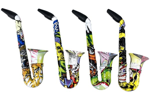 Karikatür mini sigara borusu saksafon trompet şekli renkli metal alüminyum tütün boruları yenilik ürünleri, kuru bitki blister paketleri için hediye öğütücü duman araçları