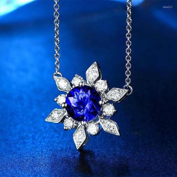 Anhänger Halsketten Huitan Luxus Blaue Blume Halskette Braut Für Hochzeit Silber Farbe Chic Frauen Zubehör Modeschmuck Großhandel Viele